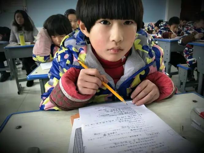 不想长大诗歌朗诵,不想长大诗歌朗诵稿-图1 不想长大诗歌朗诵,不想长大诗歌朗诵稿-图1