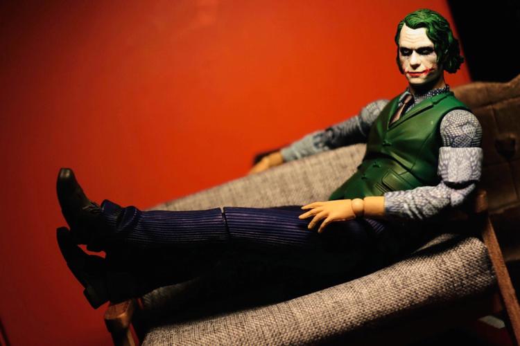 丑爷的黑暗哲学,藏着怎样的生存密码?-图2 丑爷的黑暗哲学,藏着怎样的生存密码?-图2