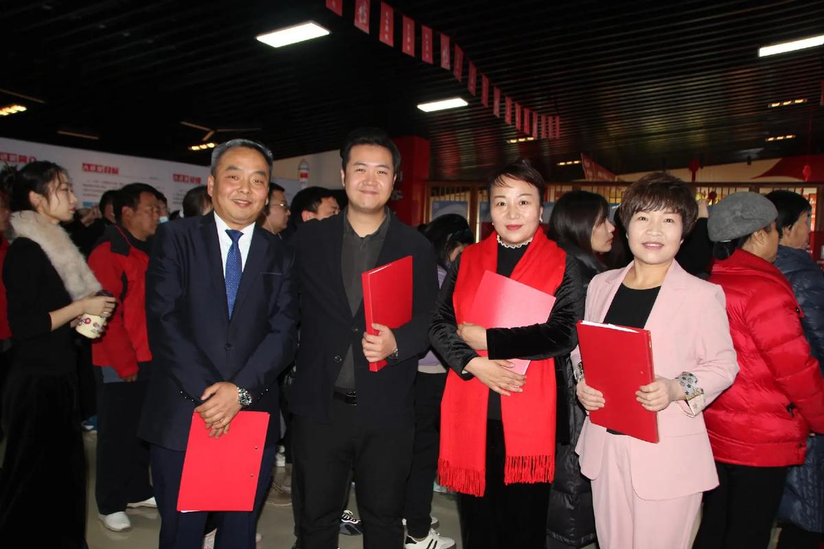 诗歌朗诵活动主题如何定？-图2